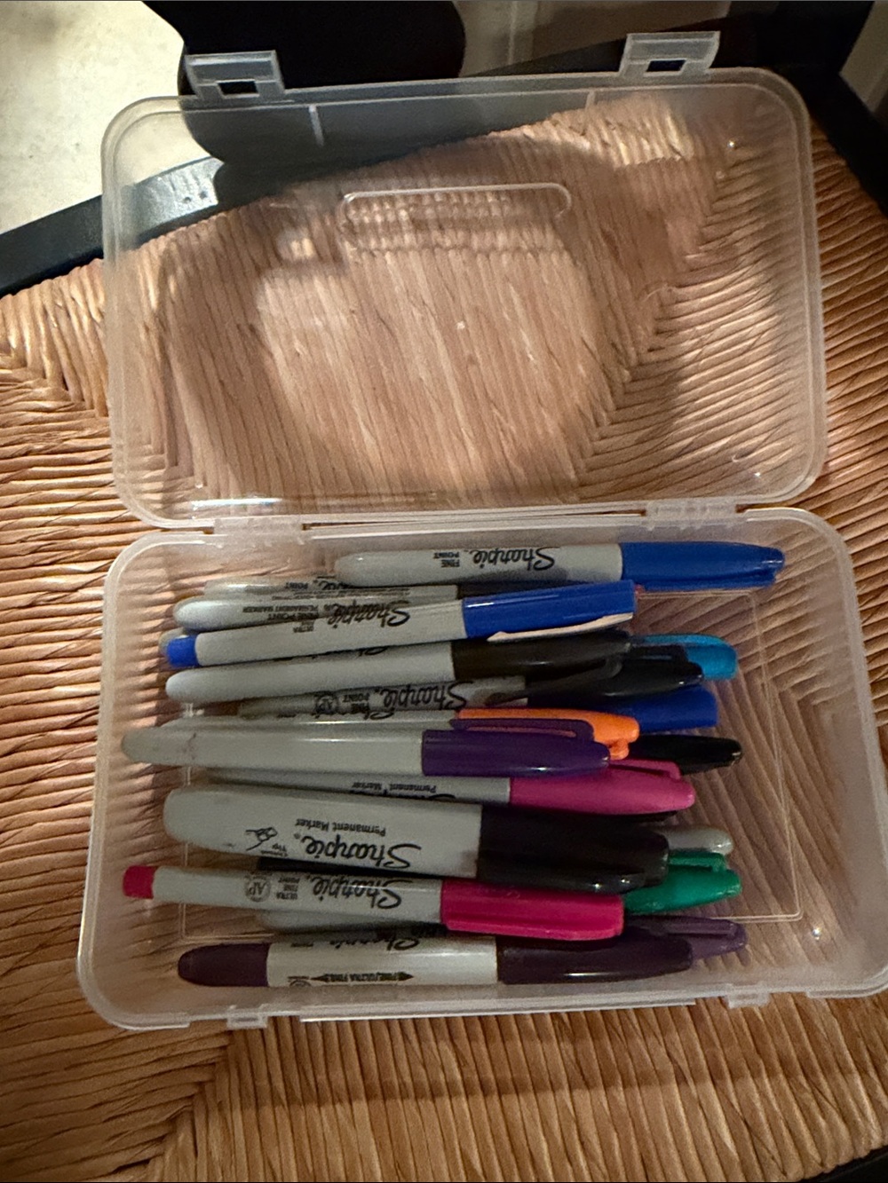 Sharpie Markers (20) Clear Plastic Storage Box with Transparent School Box
